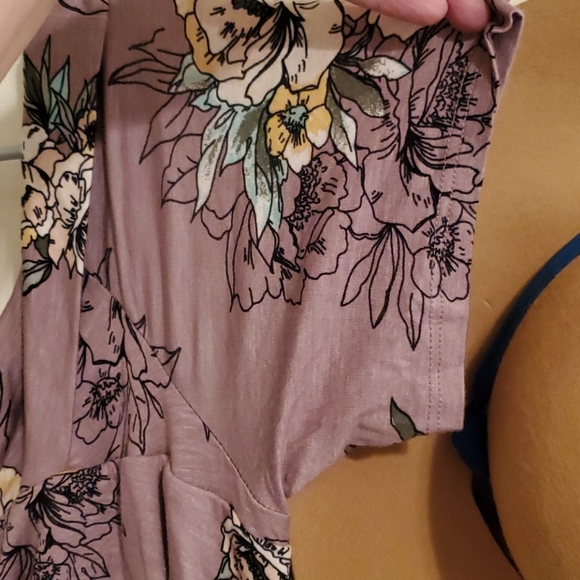 Top - Picture 3 of 8